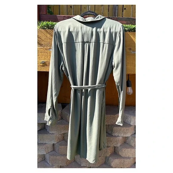 Sz-Cl-SO brand army green shirt dress with fabric belt - Picture 2 of 7